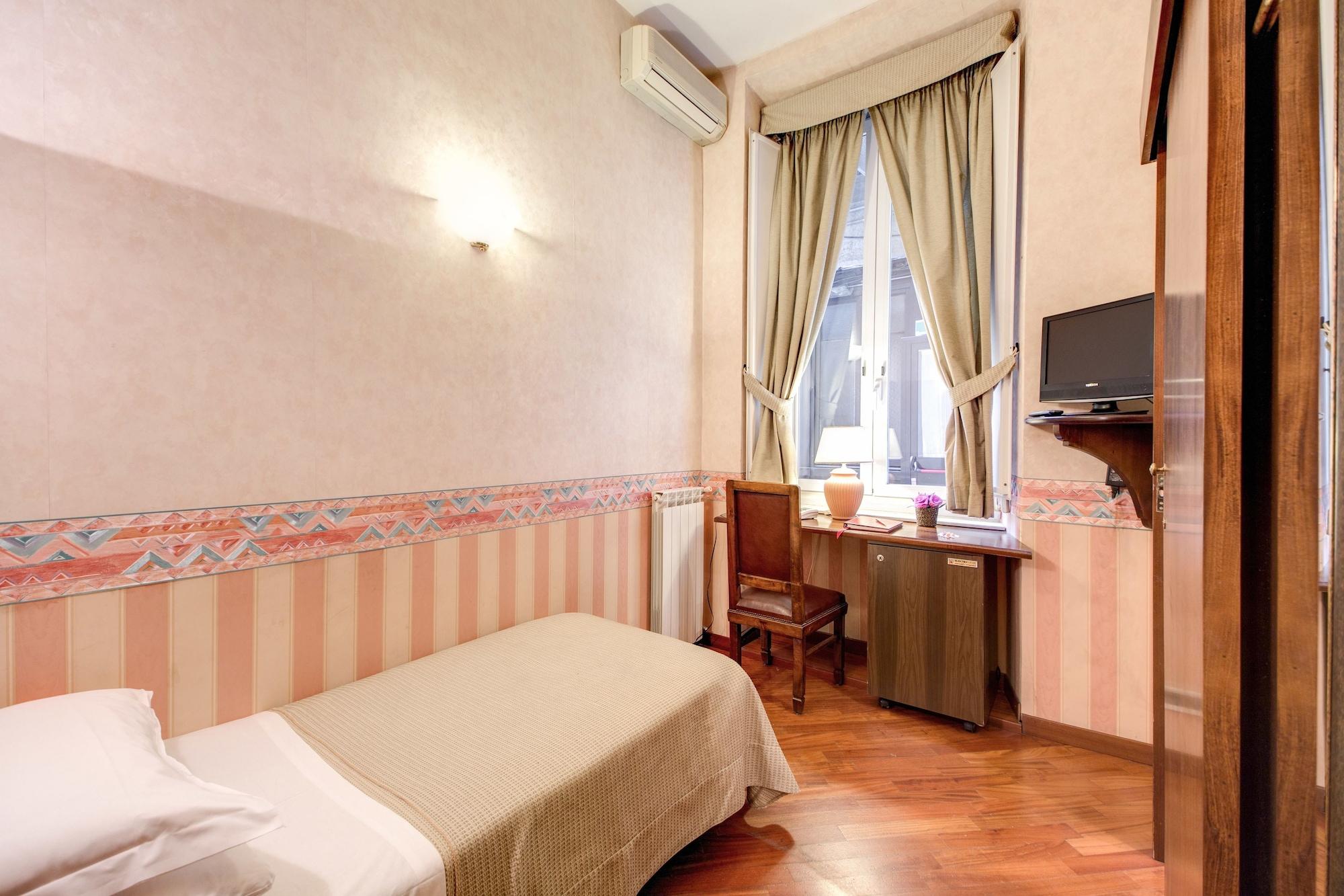 Hotel St. Moritz Róma Kültér fotó